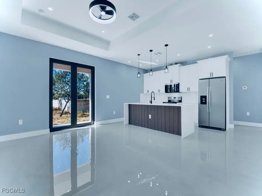 718 Bedford Point Avenue, Lehigh Acres, FL 33974 - Image #3