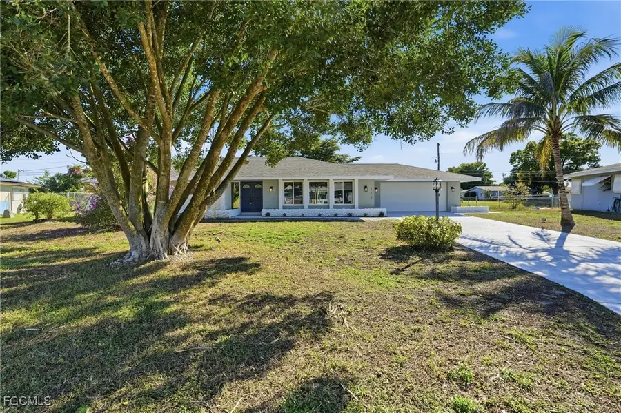 113 E Lake Drive, Lehigh Acres, FL 33936 - Image #2