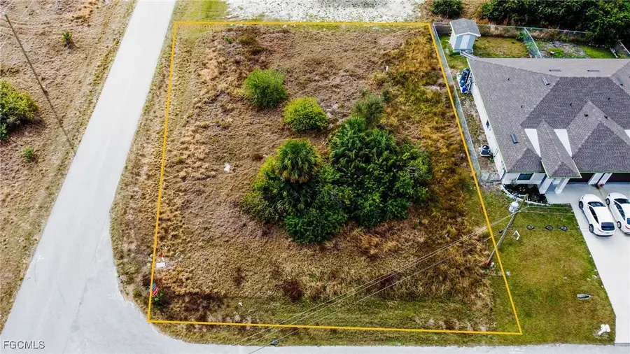 364 Poplar Street, Lehigh Acres, FL 33974 - Image #2