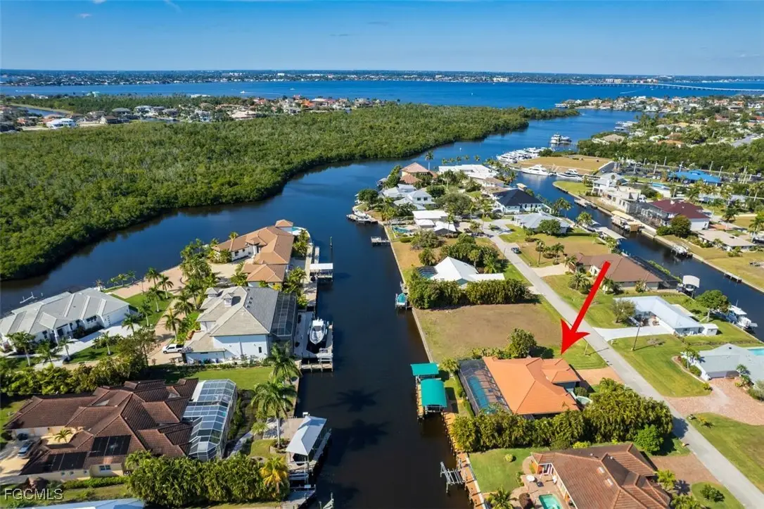 130 Montrose Drive, Fort Myers, FL 33919 - #1