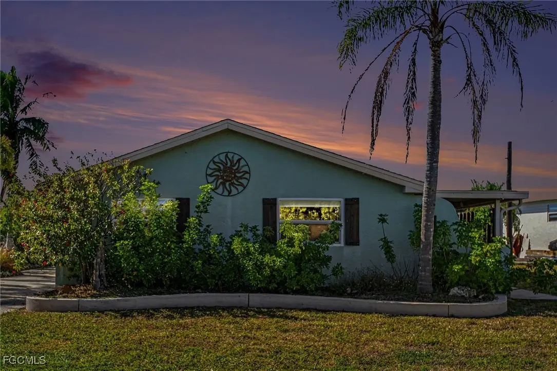 2753 N Ibis Court, Saint James City, FL 33956 - #1