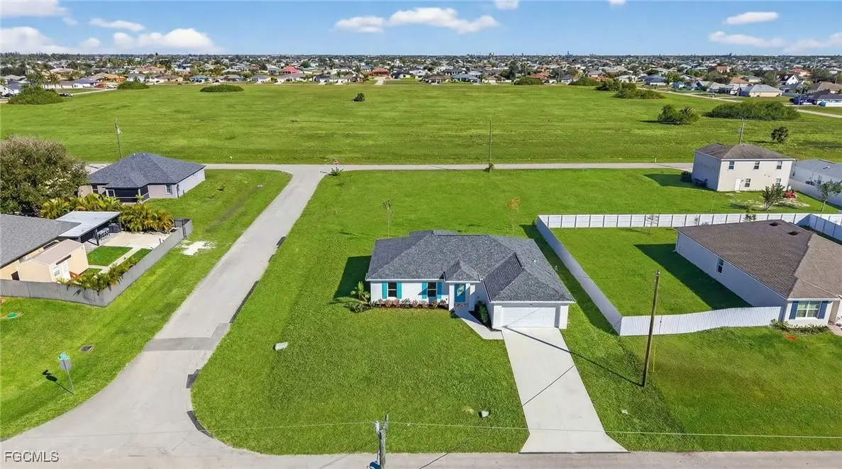 1027 NW 12th Avenue, Matlacha, FL 33993 - #1