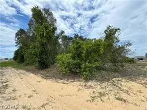 85 Milwaukee Boulevard, Lehigh Acres, FL 33974 - Image #1