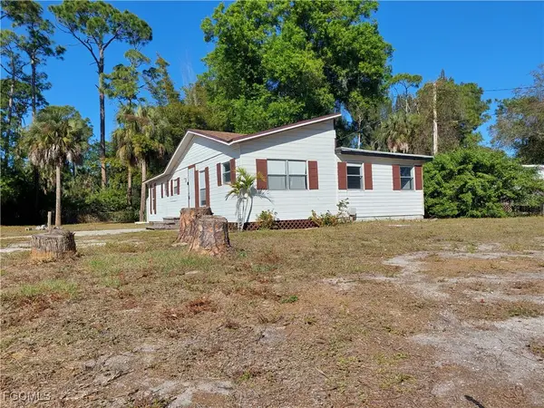 7580 Mcdaniel Drive, North Fort Myers, FL 33917