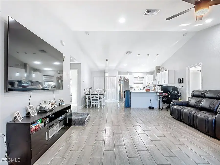 3045 E Briarwood Circle, Labelle, FL 33935 - #2