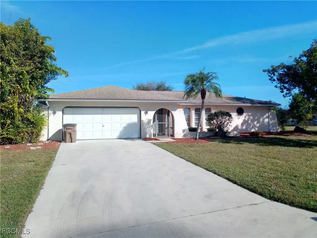 1405 SE 34th Terrace, Cape Coral, FL 33904 - #1