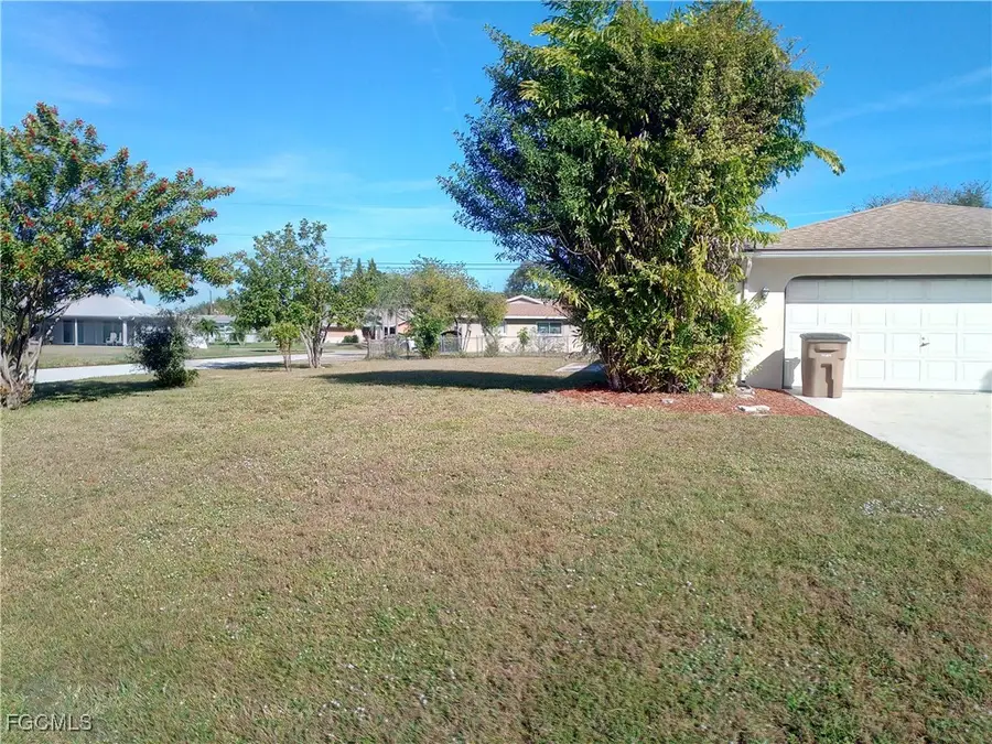 1405 SE 34th Terrace, Cape Coral, FL 33904 - #2