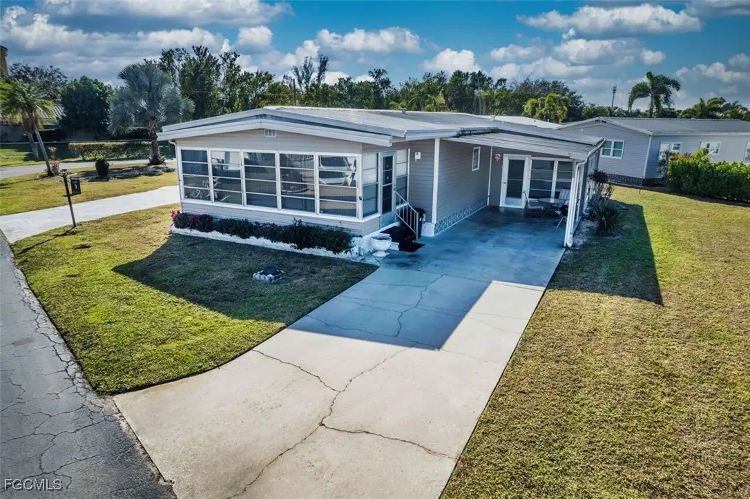 356 Mattie Avenue, Fort Myers, FL 33908 - Image #1
