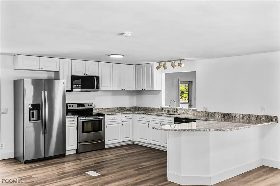 13651 Grackle Drive, Fort Myers, FL 33908 - Image #2