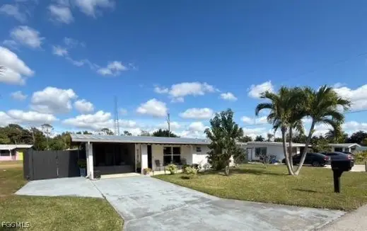 40 Victoria Drive, North Fort Myers, FL 33917 - Image #3