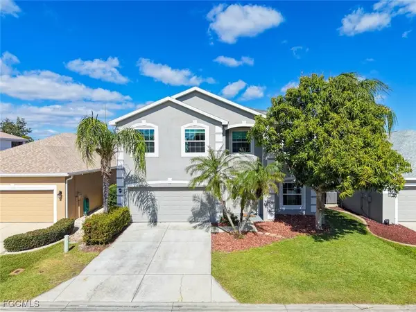 9837 Gladiolus Bulb Loop, Fort Myers, FL 33908