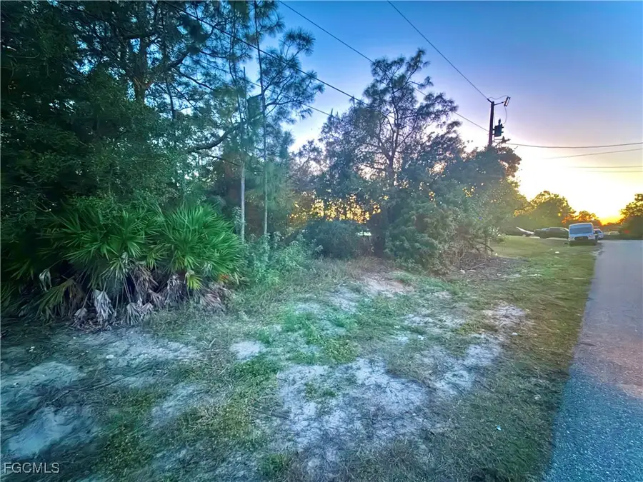 3611 38th Street Sw, Lehigh Acres, FL 33976 - Image #2