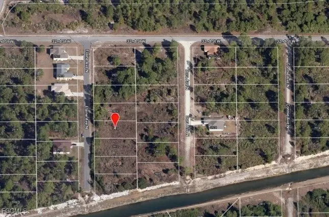 2914 Elaine Avenue N, Lehigh Acres, FL 33971 - Image #2