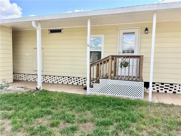 3170 Running Deer Drive, North Fort Myers, FL 33917