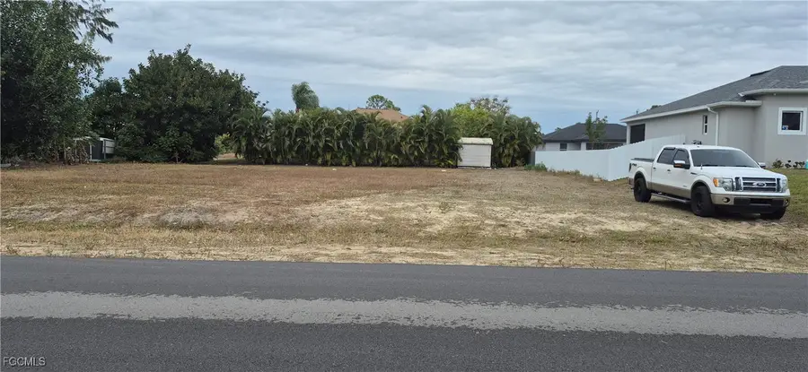 2225 NE 34th Lane, Cape Coral, FL 33909 - Image #2