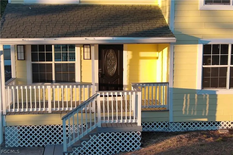 3906 28th Street Sw, Lehigh Acres, FL 33976 - Image #2