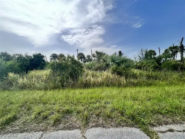 Ewen Drive, North Port, FL 34288