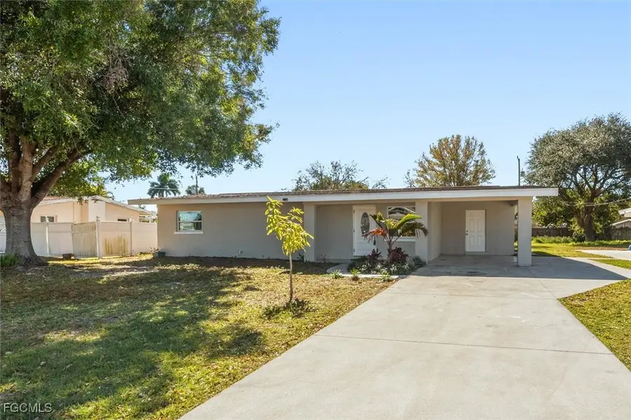 41 Victoria Drive, North Fort Myers, FL 33917 - #3