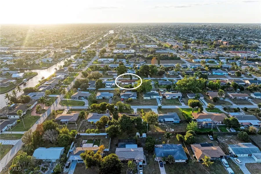 2709 SE 17th Avenue, Cape Coral, FL 33904 - Image #2