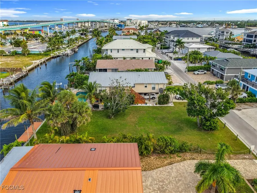 219 Primo Drive, Fort Myers Beach, FL 33931 - Image #3
