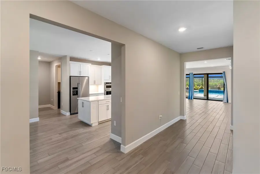 19001 Aqua Shore Drive, Fort Myers, FL 33913 - Image #3