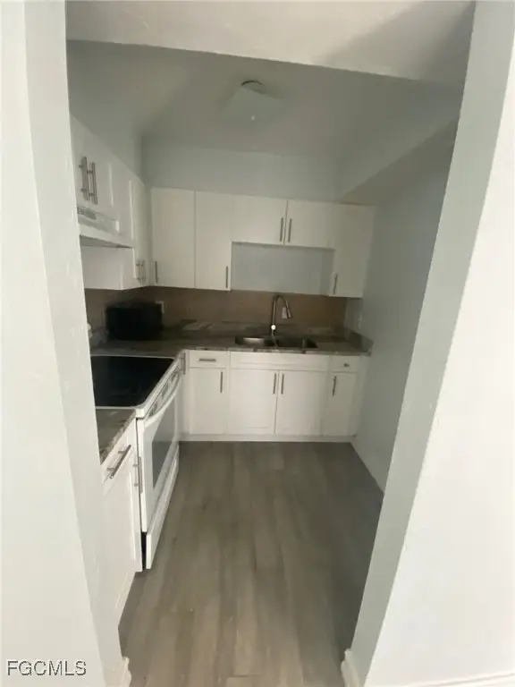 1830 Maravilla Avenue #709, Fort Myers, FL 33901 - Image #3