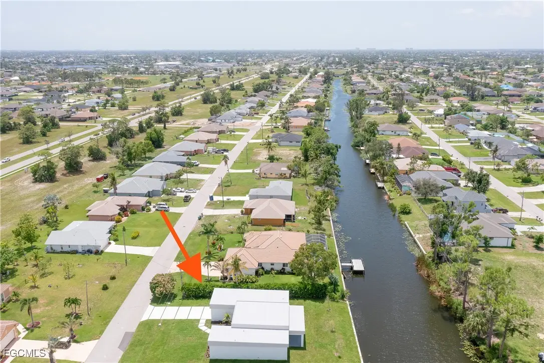 1014 SW 8th Place, Cape Coral, FL 33991 - Image #1