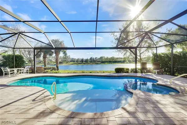 11807 Dixon Drive, Fort Myers, FL 33913