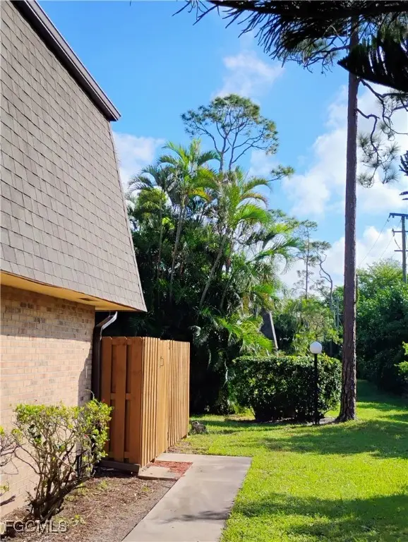 3290 Sandlewood Lane #3, Fort Myers, FL 33907 - Image #3