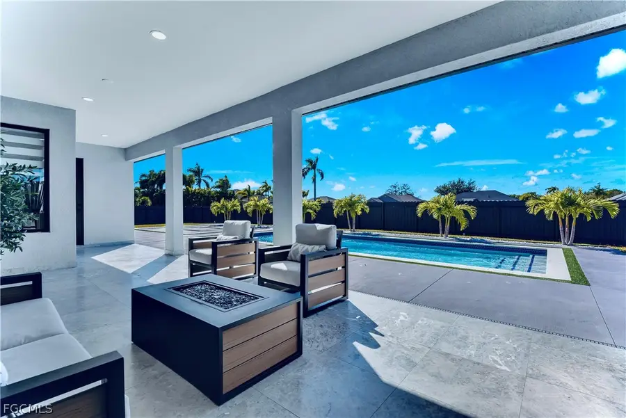 18 Nelson Road N, Cape Coral, FL 33993 - Image #3