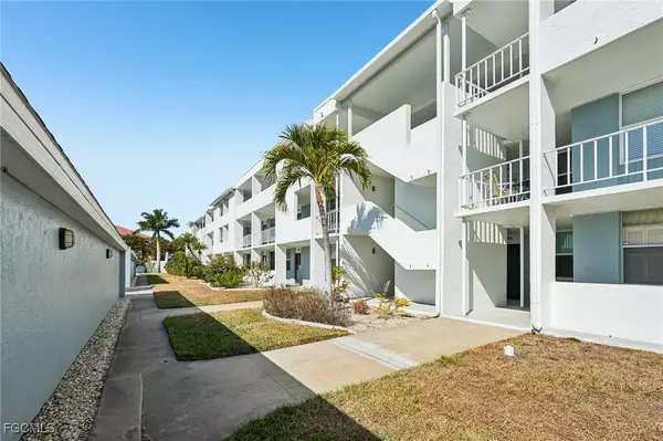 5959 Winkler Road #305, Fort Myers, FL 33919