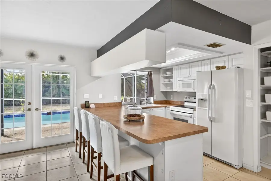 916 SE 31st Lane, Cape Coral, FL 33904 - #3