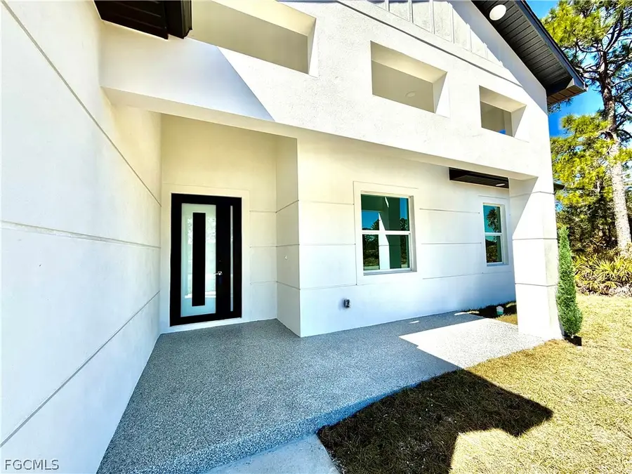 507 Leroy Avenue, Lehigh Acres, FL 33972 - Image #3