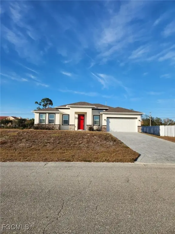 1819 NE 23rd Terrace, Cape Coral, FL 33909