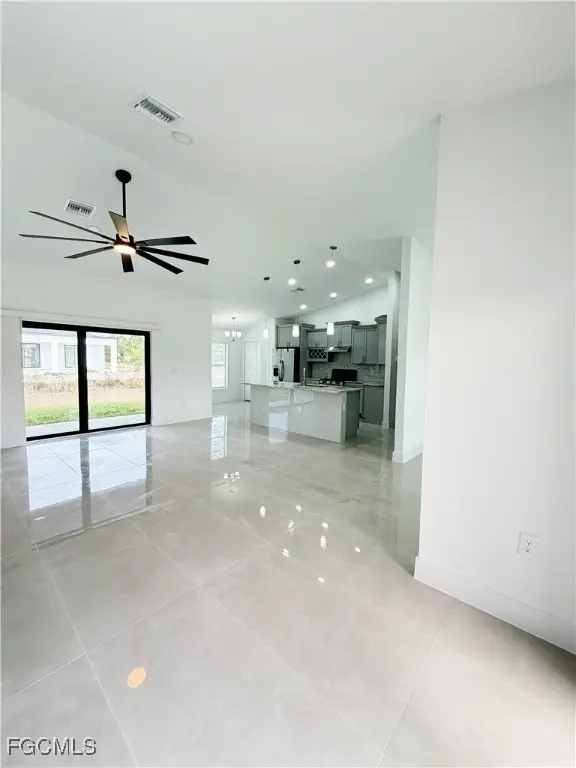 2800 46th Street Sw, Lehigh Acres, FL 33976 - Image #3