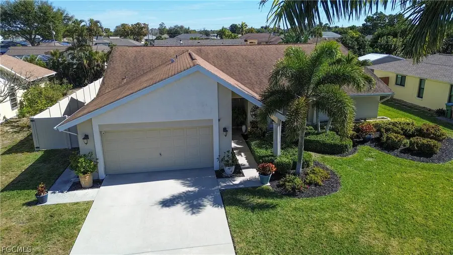 611 SE 20th Place, Cape Coral, FL 33990 - #2