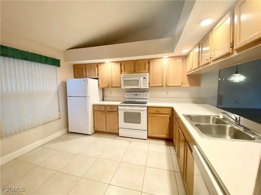 1427 SW 47th Terrace #202, Cape Coral, FL 33914 - Image #2