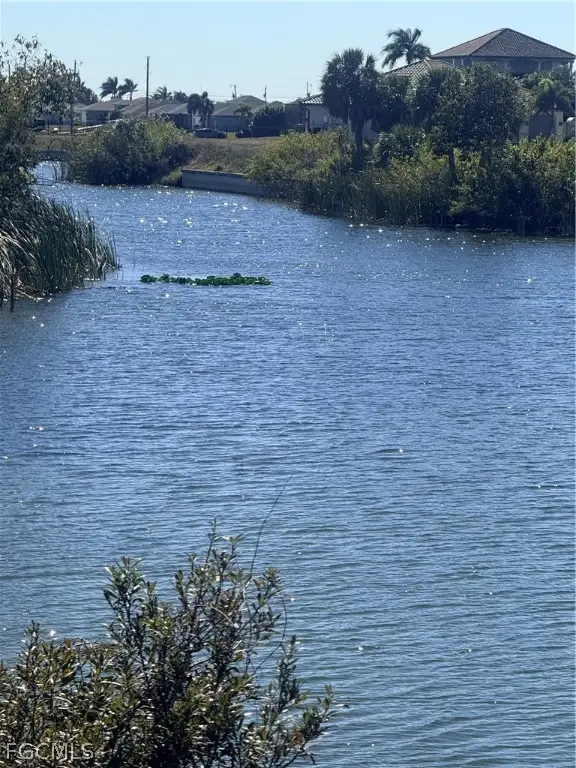 2000 NW 9th Avenue, Cape Coral, FL 33993