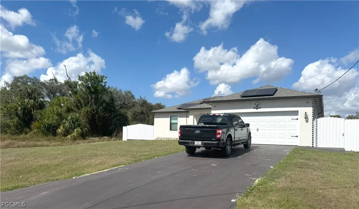 1086 W Leader Court, Labelle, FL 33935 - #1