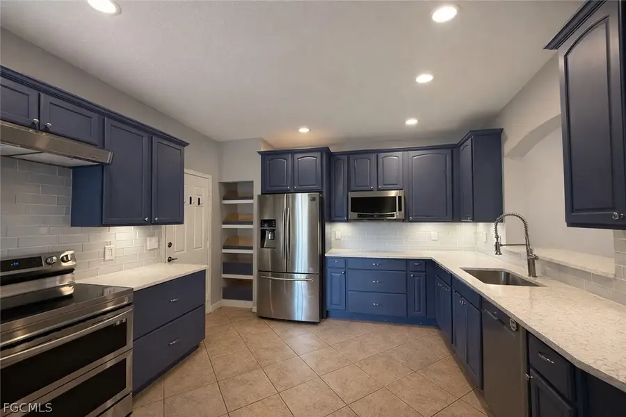 9762 Roundstone Circle, Fort Myers, FL 33967 - Image #3