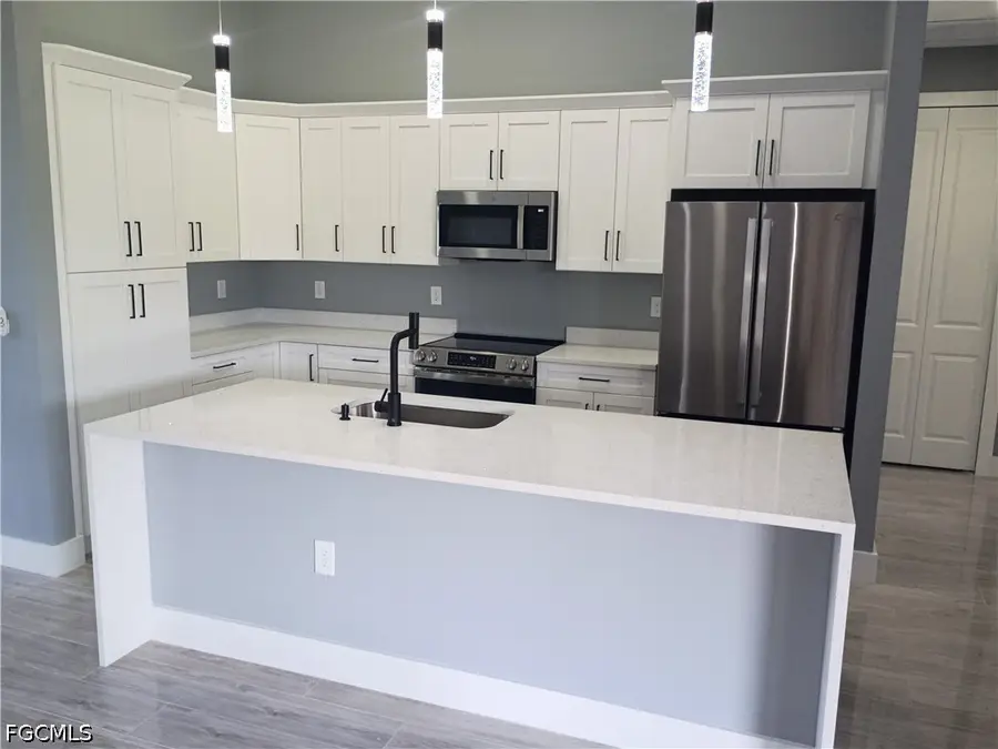 5102 Lee Circle S, Lehigh Acres, FL 33971 - #3