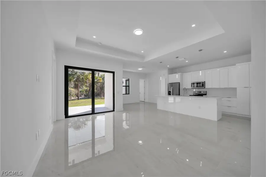 4703 Sara Avenue N, Lehigh Acres, FL 33971 - Image #2