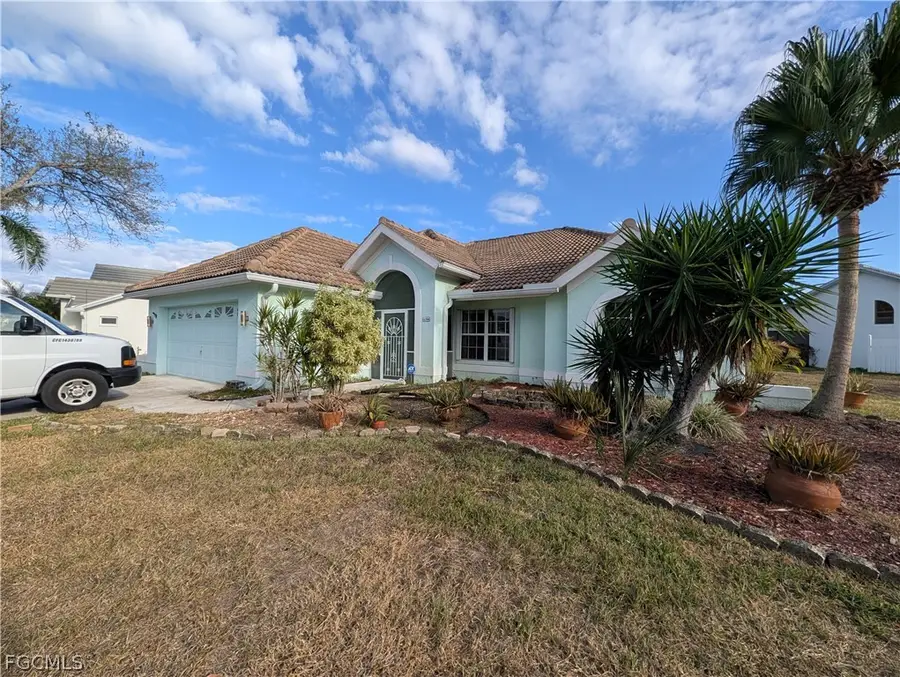 11390 Waterford Village Drive, Fort Myers, FL 33913 - Image #2