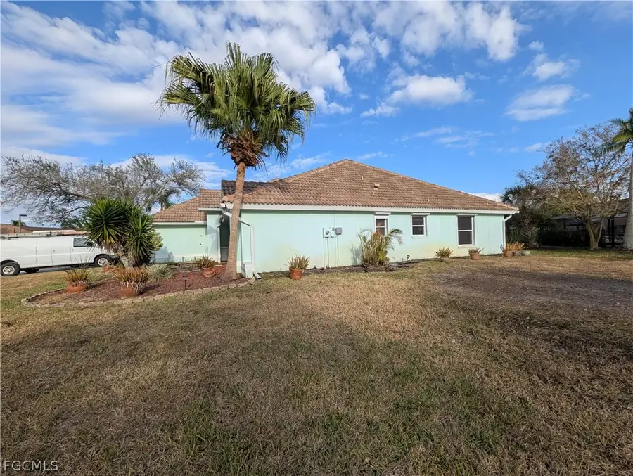 11390 Waterford Village Drive, Fort Myers, FL 33913 - Image #3