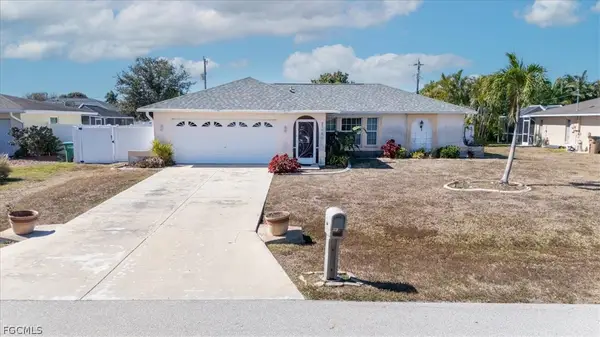 2206 SE 8th Place, Cape Coral, FL 33990