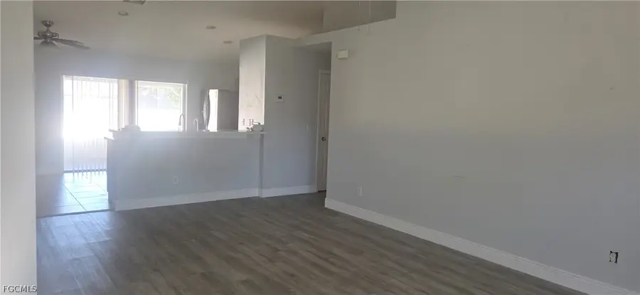 901 SW 11th Place, Cape Coral, FL 33991 - Image #3