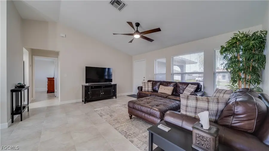 2411 SE 8th Place, Cape Coral, FL 33990 - #3