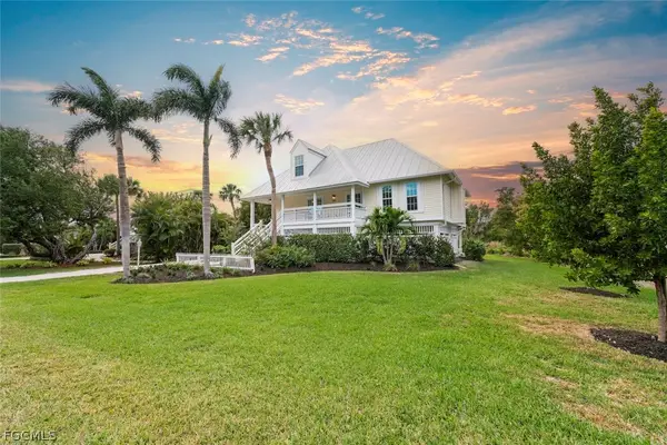 253 Daniel Drive, Sanibel, FL 33957
