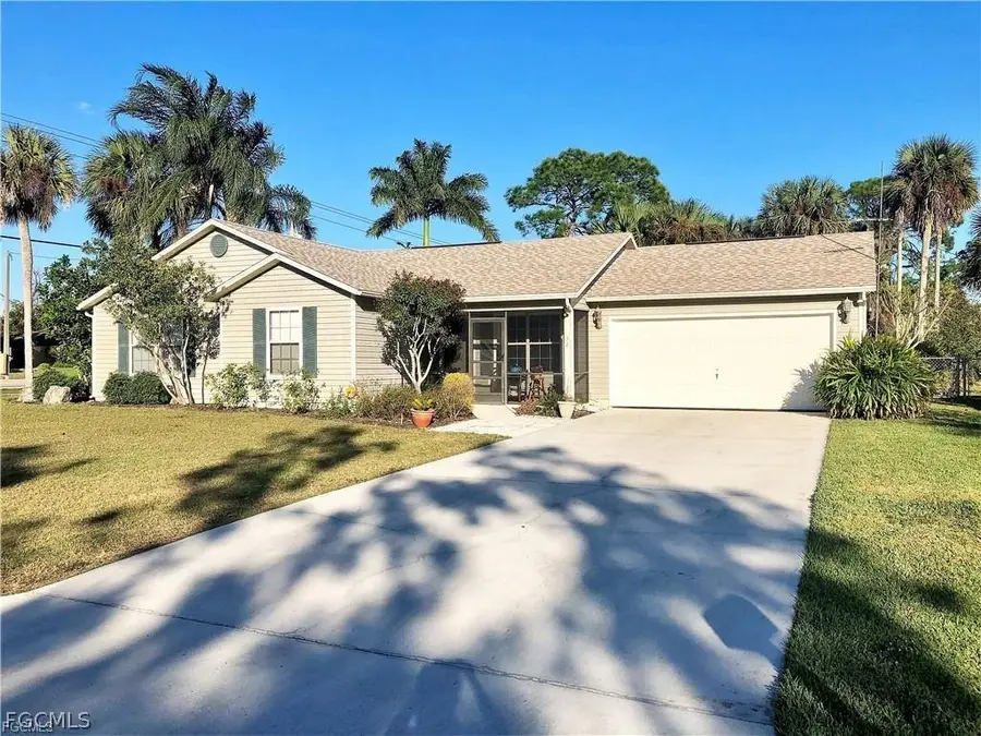 32 Lincoln Avenue, Lehigh Acres, FL 33936 - #2