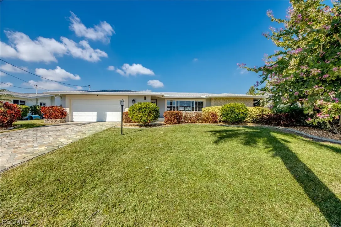 917 SE 43rd Terrace, Cape Coral, FL 33904 - #1